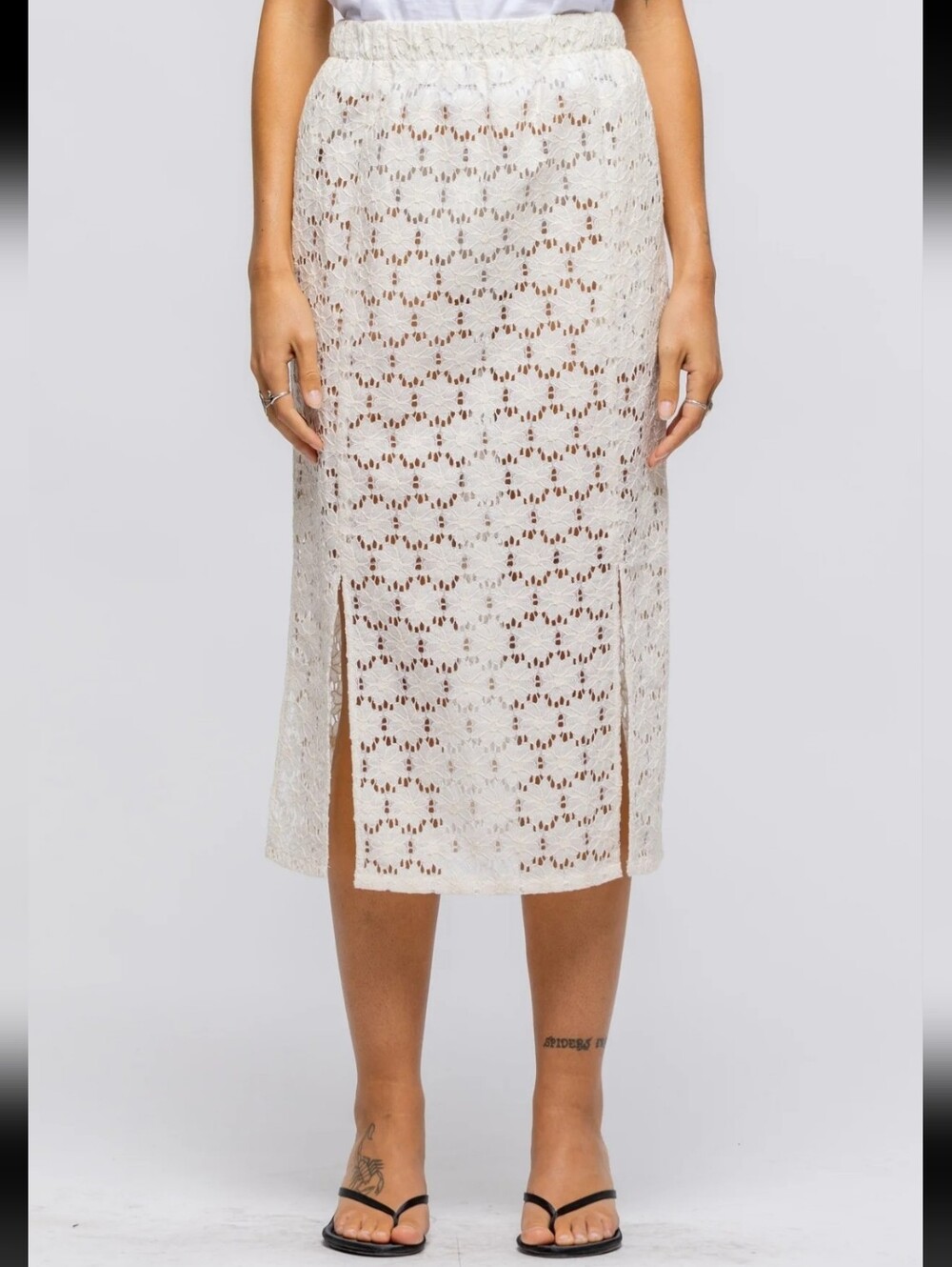 Toit Volant Cream Lace Midi Skirt with Front Slits